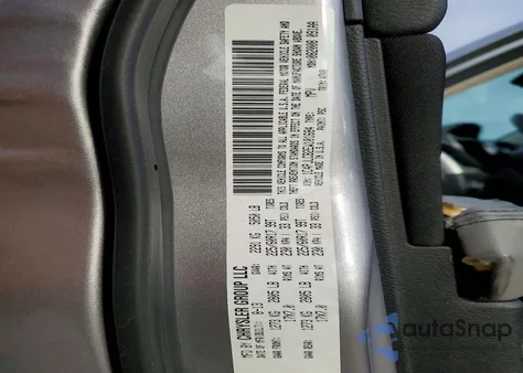 2014 Jeep Cherokee Latitude z USA, uszkodzony, nr VIN 1C4PJLCB2EW101684